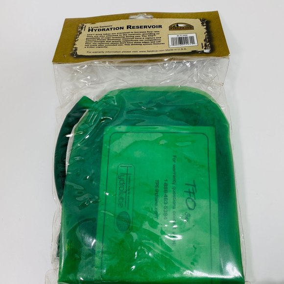 Fieldline Hydration Bladder 2 Liter Leak Proof Water Reservoir Military Water St - Picture 3 of 4